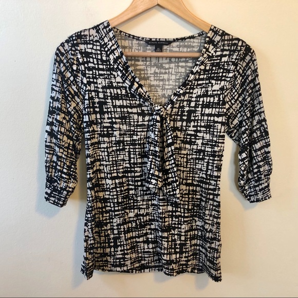 Banana Republic Tie Neck Black and White Top - Picture 2 of 5